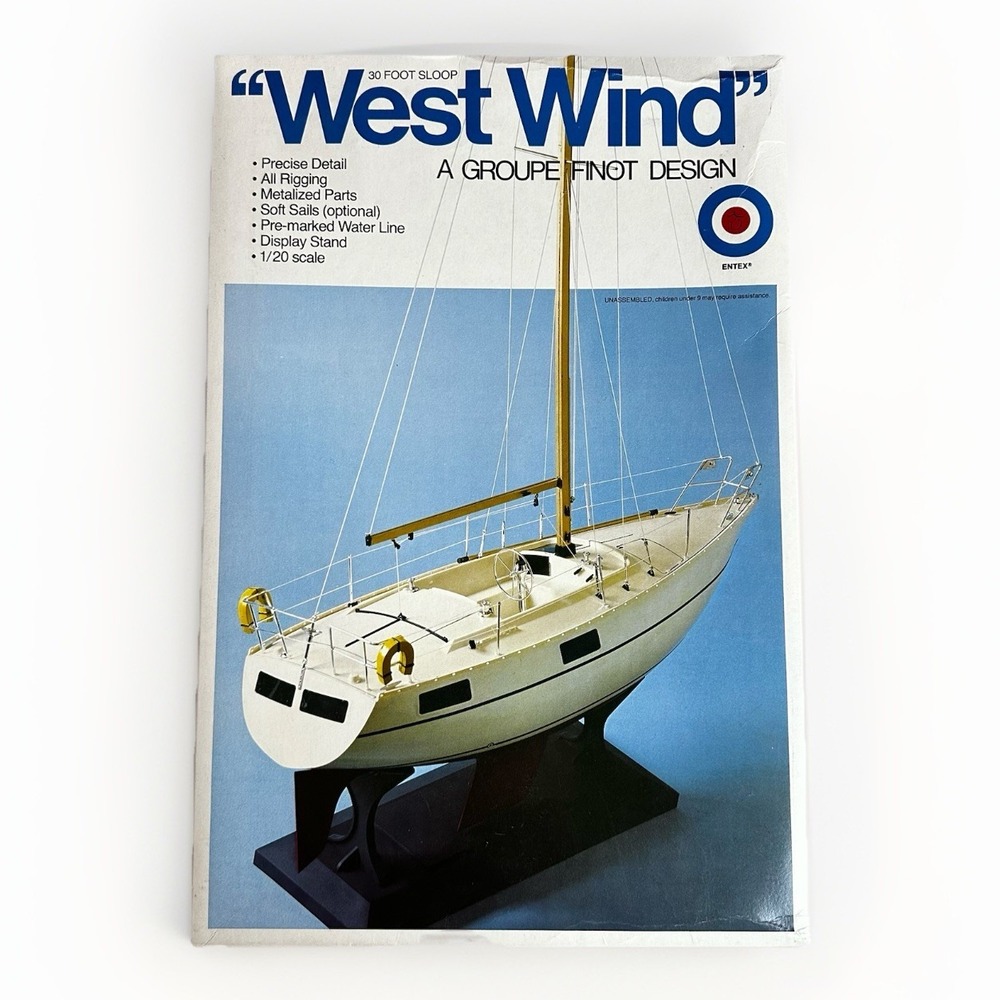 Vintage Entex West Wind 30-Foot Sloop Yacht Sail Boat Model Kit 1:20 Scale